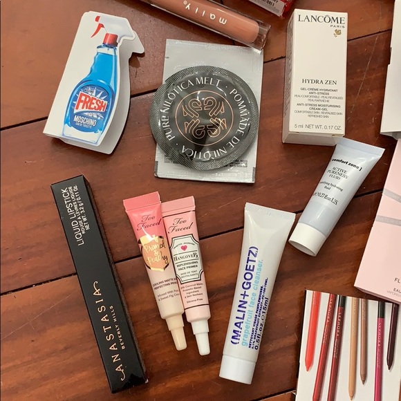 Samples w/ Purchase - Picture 2 of 3